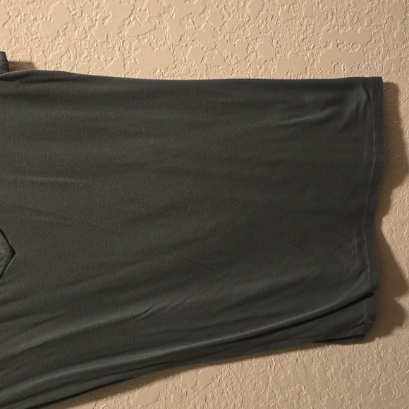 Merona Olive Green Top T Shirt Lightweight V Neck - Picture 3 of 7